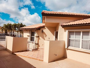 13003 NW 8th Terrace in Miami, FL - Building Photo - Building Photo