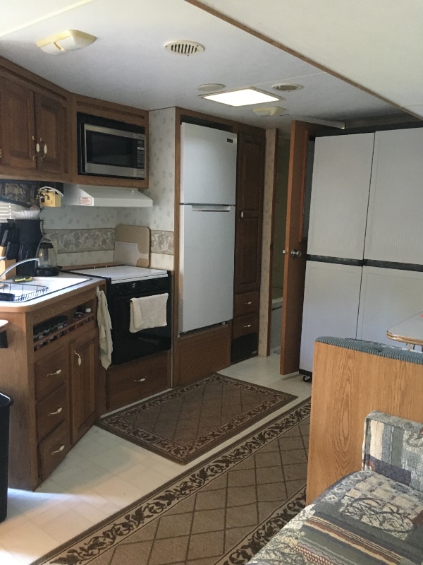 2020 Lee Dr in Valrico, FL - Foto de edificio - Building Photo