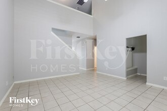 10019 Sweet Nectar Ln in Tomball, TX - Foto de edificio - Building Photo