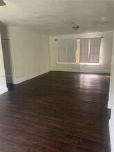 2355 NW 207th St in Miami Gardens, FL - Building Photo - Building Photo