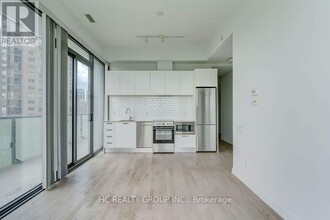 57-1557 St Joseph St in Toronto, ON - Building Photo - Building Photo
