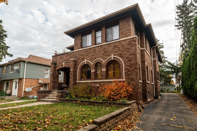 522 N 65th St in Wauwatosa, WI - Building Photo - Building Photo