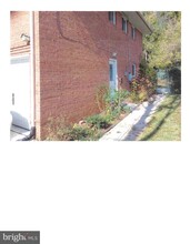 9627 Singleton Dr in Bethesda, MD - Building Photo - Building Photo