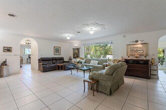 13590 SW 73rd Ct in Miami, FL - Building Photo - Building Photo