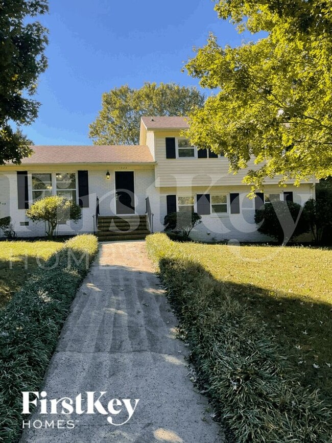 property at 4020 Matthews-Mint Hill Rd