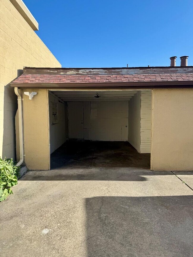 1390 E Santa Clara St in San Jose, CA - Building Photo - Building Photo