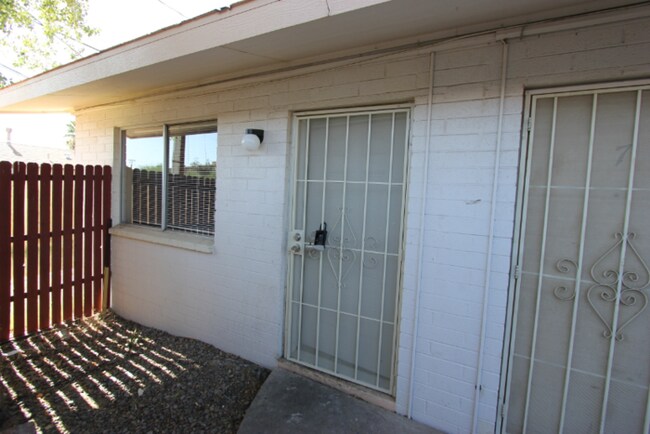 9230 N 6th St-Unit -9 in Phoenix, AZ - Building Photo - Building Photo