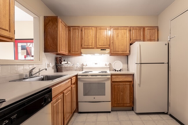 Fairlawn Estates at the T in Mattapan, MA - Building Photo - Interior Photo