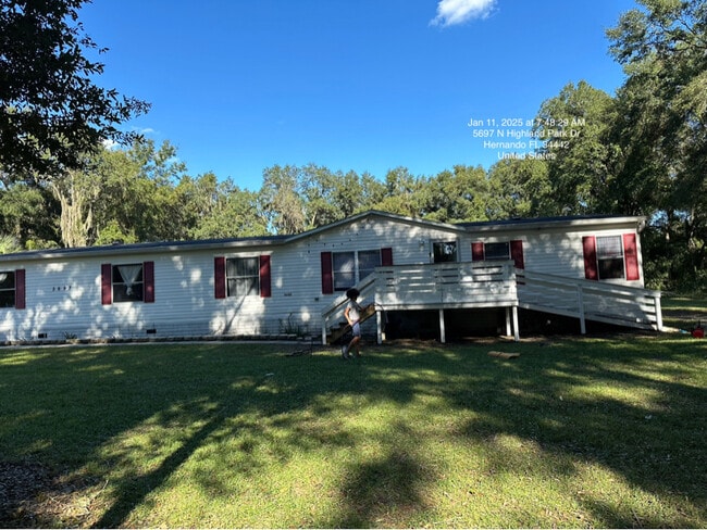 property at 5697 N Highland Park Dr