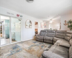 1906 N 31st Ave in Hollywood, FL - Building Photo - Building Photo