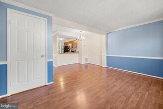 8439 Lazy Creek Ct in Springfield, VA - Building Photo - Building Photo