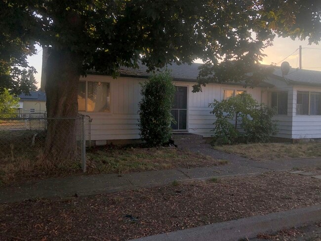 property at 2731 E St