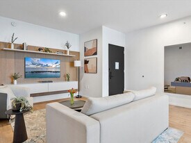 398 NE 5th St in Miami, FL - Building Photo