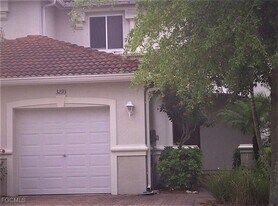3293 Antica St in Ft. Myers, FL - Building Photo
