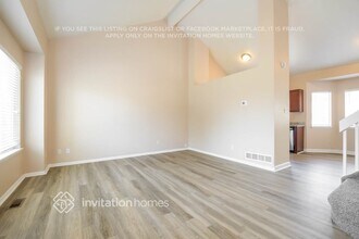 12175 Elm Way in Thornton, CO - Foto de edificio - Building Photo