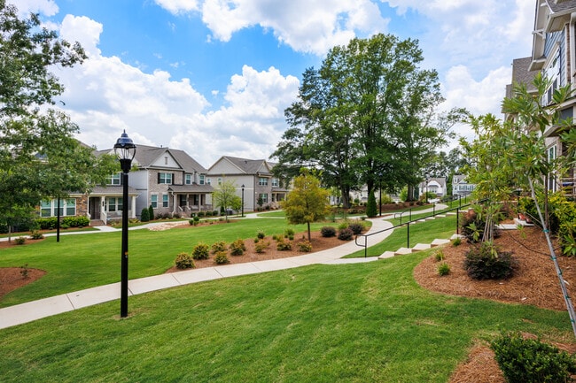 3547 Diplomat Aly in Scottdale, GA - Building Photo - Building Photo