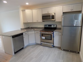 1148 Bedford St in Abington, MA - Building Photo - Building Photo