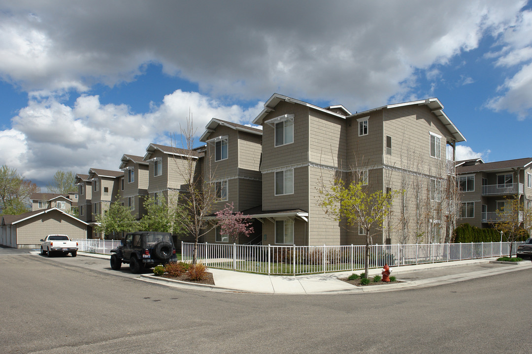 Logger Creek at Parkcenter in Boise, ID - Building Photo