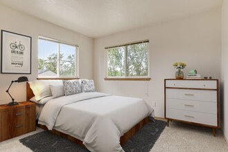 Ridgeview Terrace in Portland, OR - Foto de edificio - Building Photo