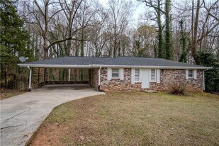 6593 Dunwoody Trail in Austell, GA - Building Photo