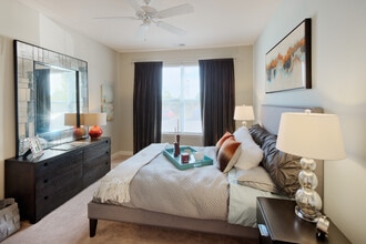 Greylyn Estates in Charlotte, NC - Building Photo - Building Photo