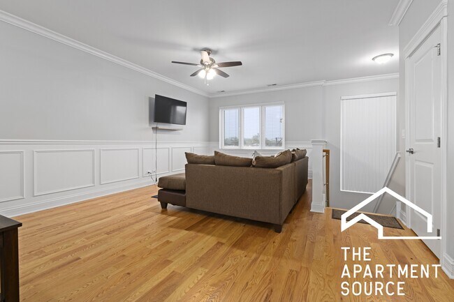 742 N Avers Ave, Unit 3 in Chicago, IL - Foto de edificio - Building Photo