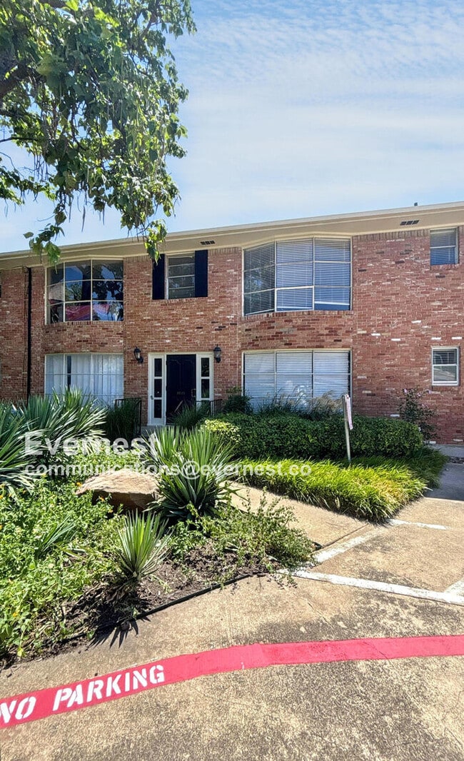 property at 5025 Cedar Springs Rd