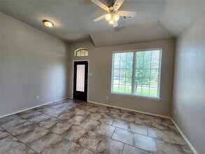 22115 Dove Valley Ln in Porter, TX - Building Photo - Building Photo