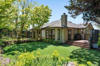 19 Venado Dr in Tiburon, CA - Building Photo - Building Photo