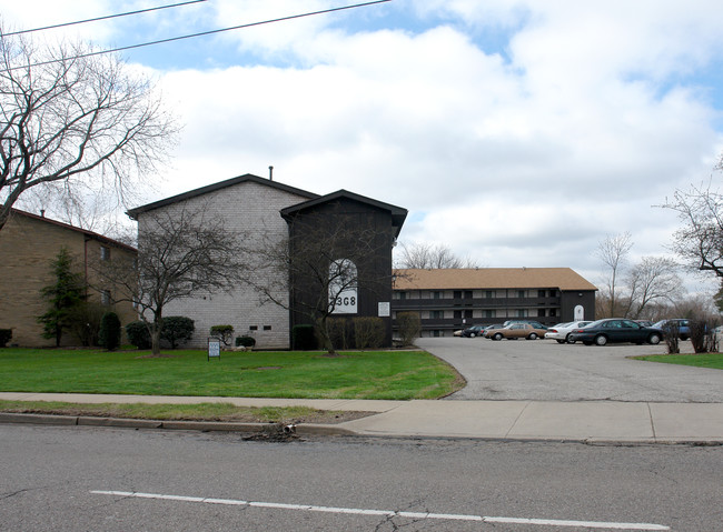 Ellet Area Apartments in Akron, OH - Foto de edificio - Building Photo