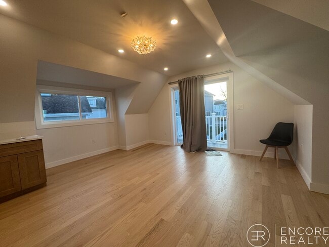 12 Sewall Ave in Winthrop, MA - Foto de edificio - Building Photo