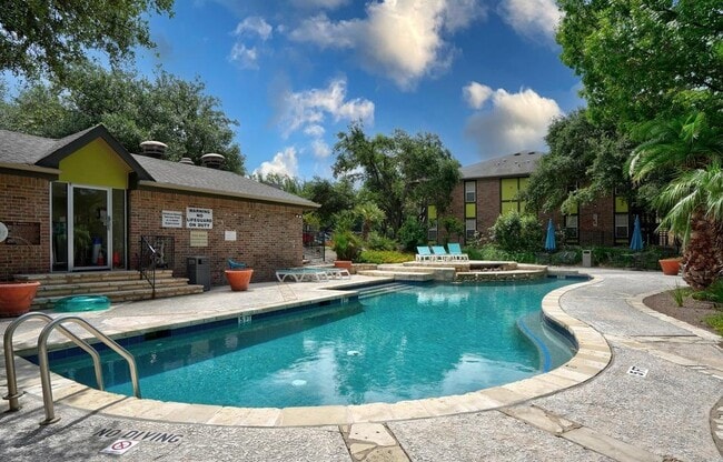 property at 7685 Northcross Dr