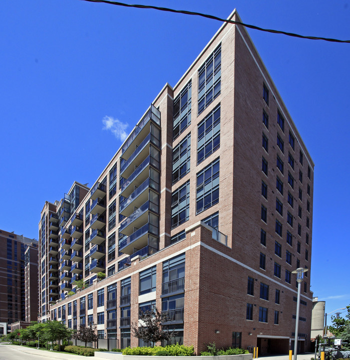 Heintzman Place in Toronto, ON - Building Photo