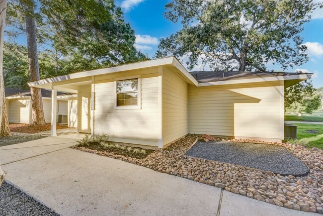 3491 Balboa Cir in Montgomery, TX - Building Photo - Building Photo