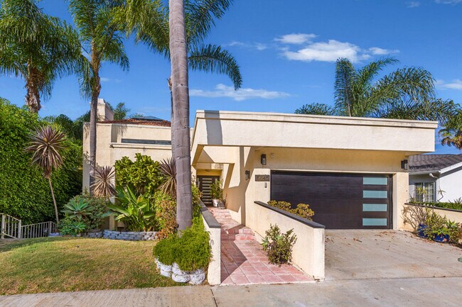 property at 5845 S Mansfield Ave