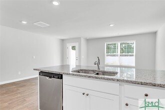 164 Coneflower Rd in Bloomingdale, GA - Building Photo - Building Photo