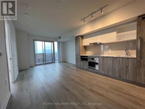 138-3138 Downes St in Toronto, ON - Building Photo - Building Photo