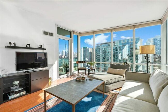 1 Shore Ln-Unit -2312 in Jersey City, NJ - Building Photo - Building Photo