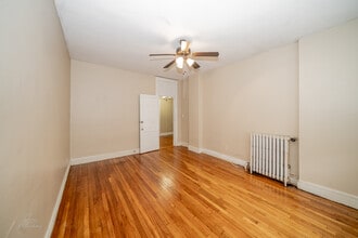 32 Sidlaw Rd, Unit 3 in Boston, MA - Building Photo - Building Photo