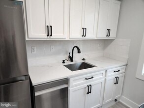 3809 V St SE in Washington, DC - Building Photo - Building Photo