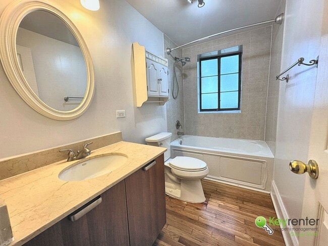 property at 1353 W Fargo Ave