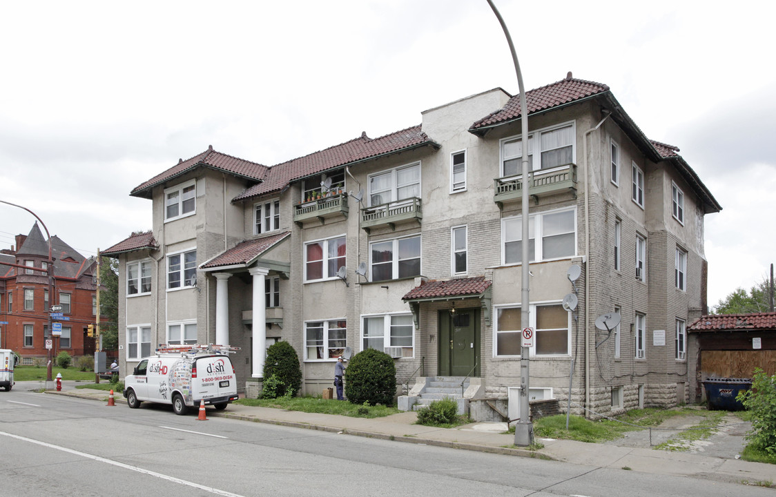 500 N Negley Ave in Pittsburgh, PA - Building Photo