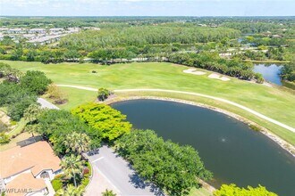 9030 Spring Run Blvd in Bonita Springs, FL - Foto de edificio - Building Photo