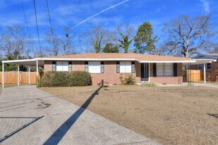 1427 Ridgewood Dr in Augusta, GA - Building Photo