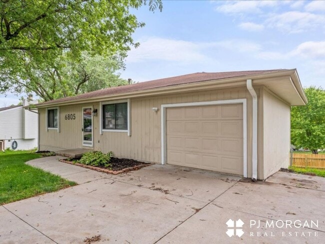 property at 6805 S 135th Ave