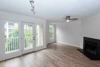 244 S Cedar St in Charlotte, NC - Building Photo - Building Photo