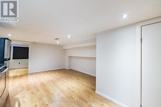 574 Milverton Blvd in Toronto, ON - Building Photo - Building Photo