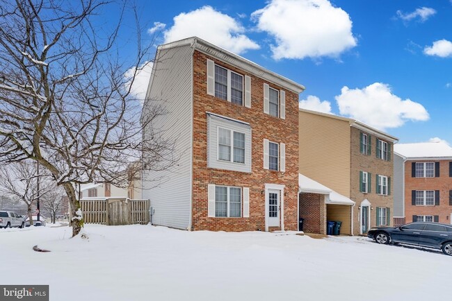 2 Knox Cir SE, Unit C-5 in Washington, DC - Building Photo - Building Photo