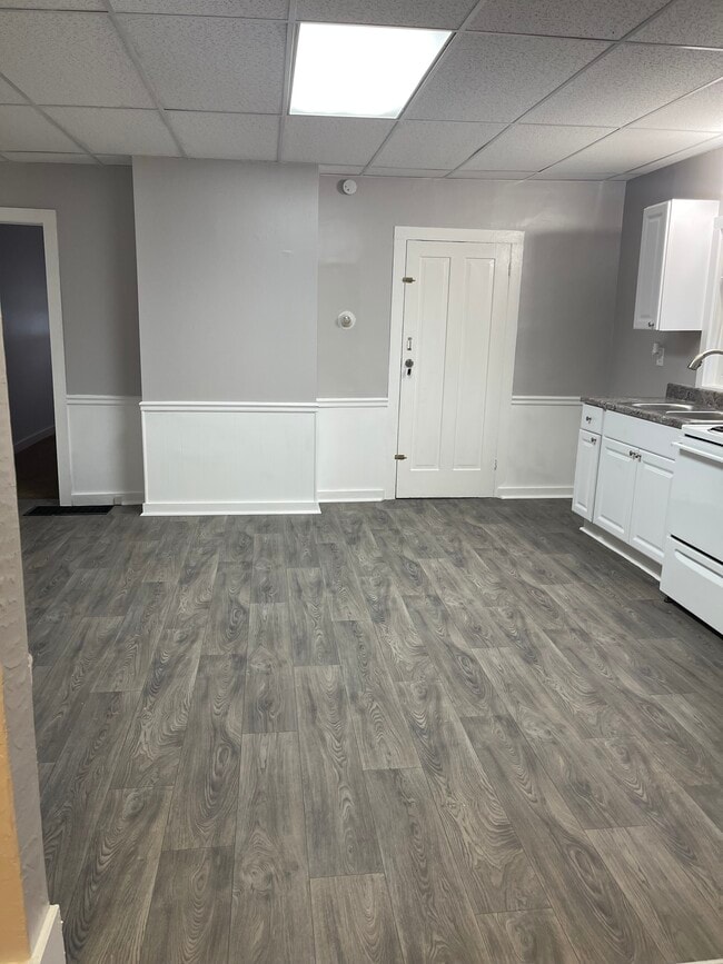 736 W Charles St, Unit 736 in Bucyrus, OH - Building Photo - Building Photo