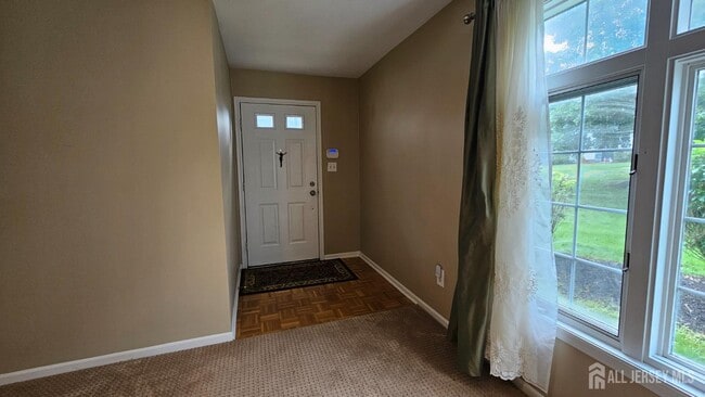3 Rutland Ln in Monroe Township, NJ - Building Photo - Building Photo